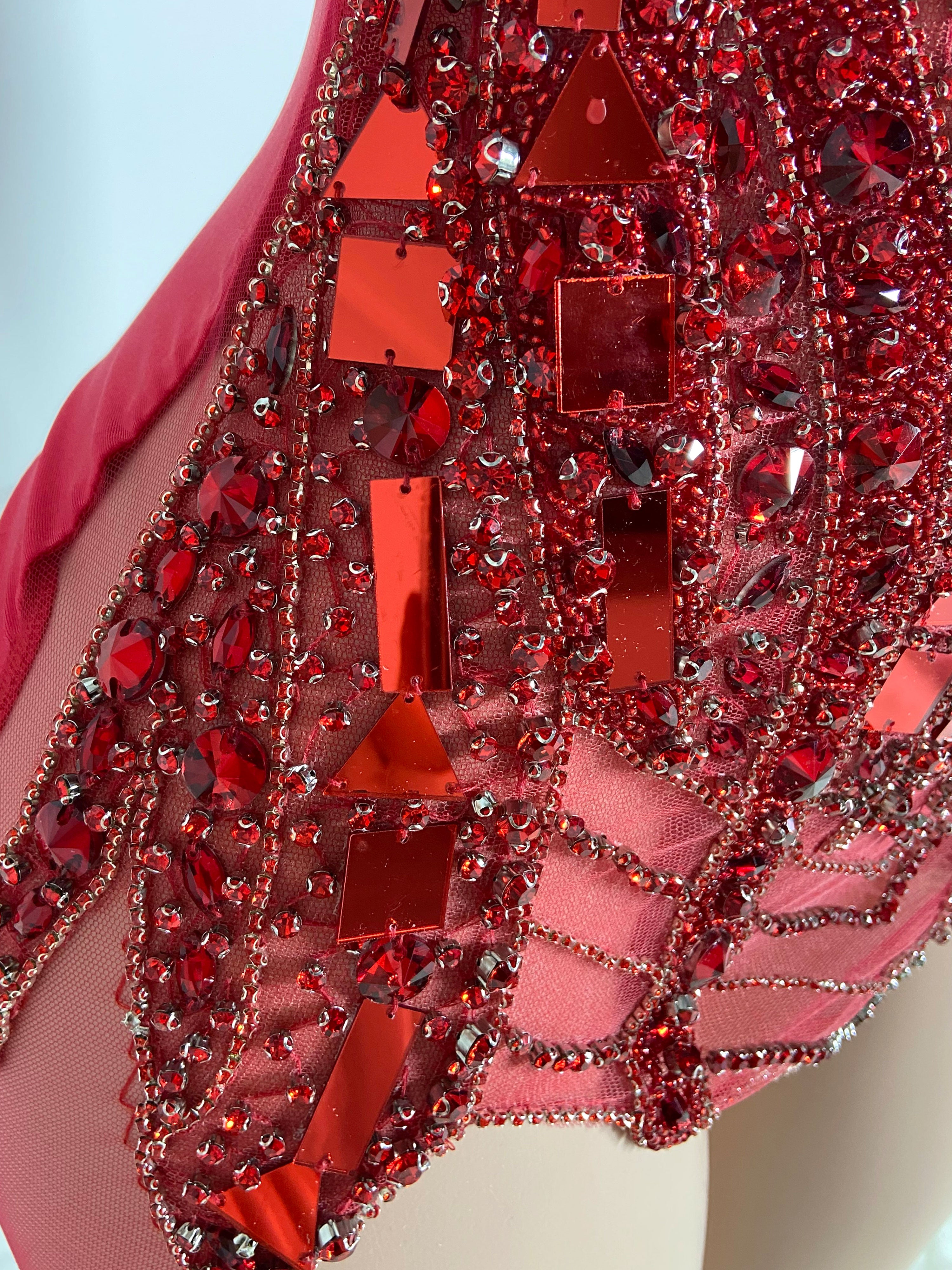 Red Carpet-Worthy Glamour Dress